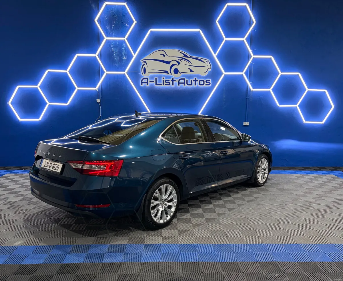 Skoda Superb 2.0TDI DSG STYLE / FINANCE AVAILABLE - Image 4