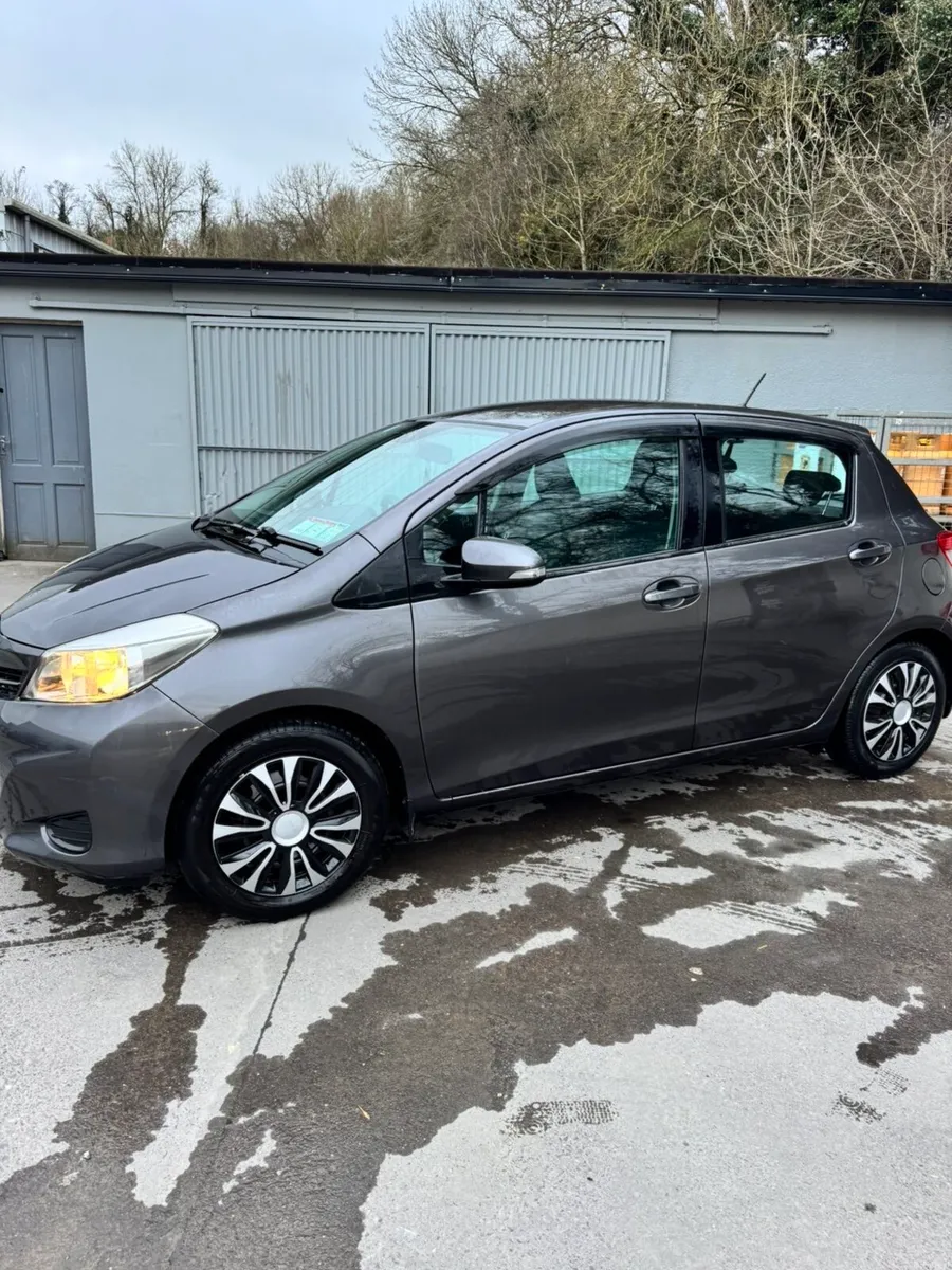 Toyota Yaris - Image 2
