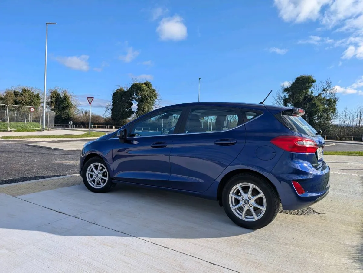 181 Ford Fiesta TITANIUM 1L Petrol - Image 3