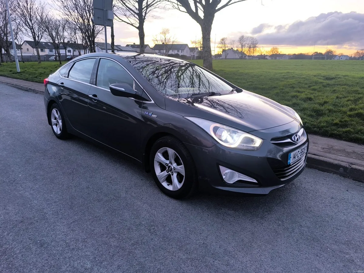 Hyundai I40 NCT and TAX - Image 1
