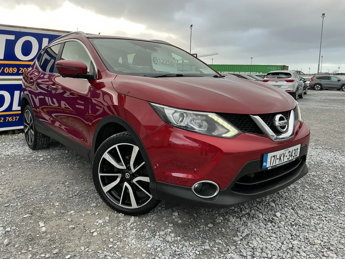 NISSAN QASHQAI 1.5 DIESEL LEATHER SAT-NAV SPOTLESS - Image 1