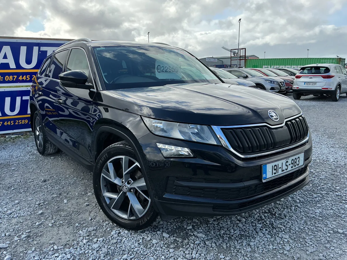 SKODA KODIAQ 2.0 TDI 4X4 MANUAL 7 SEATER SPOTLESS - Image 1