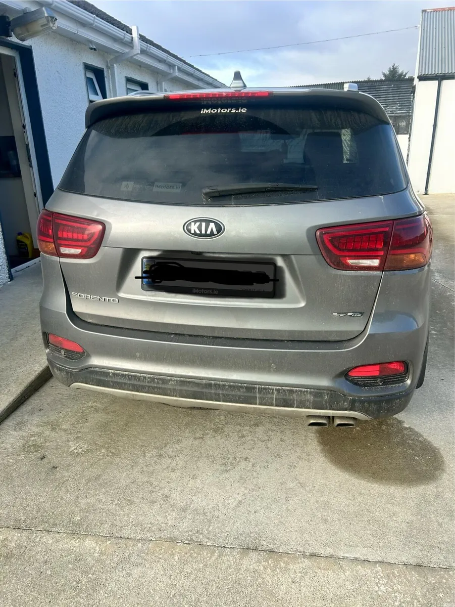 Kia Sorento - Image 4