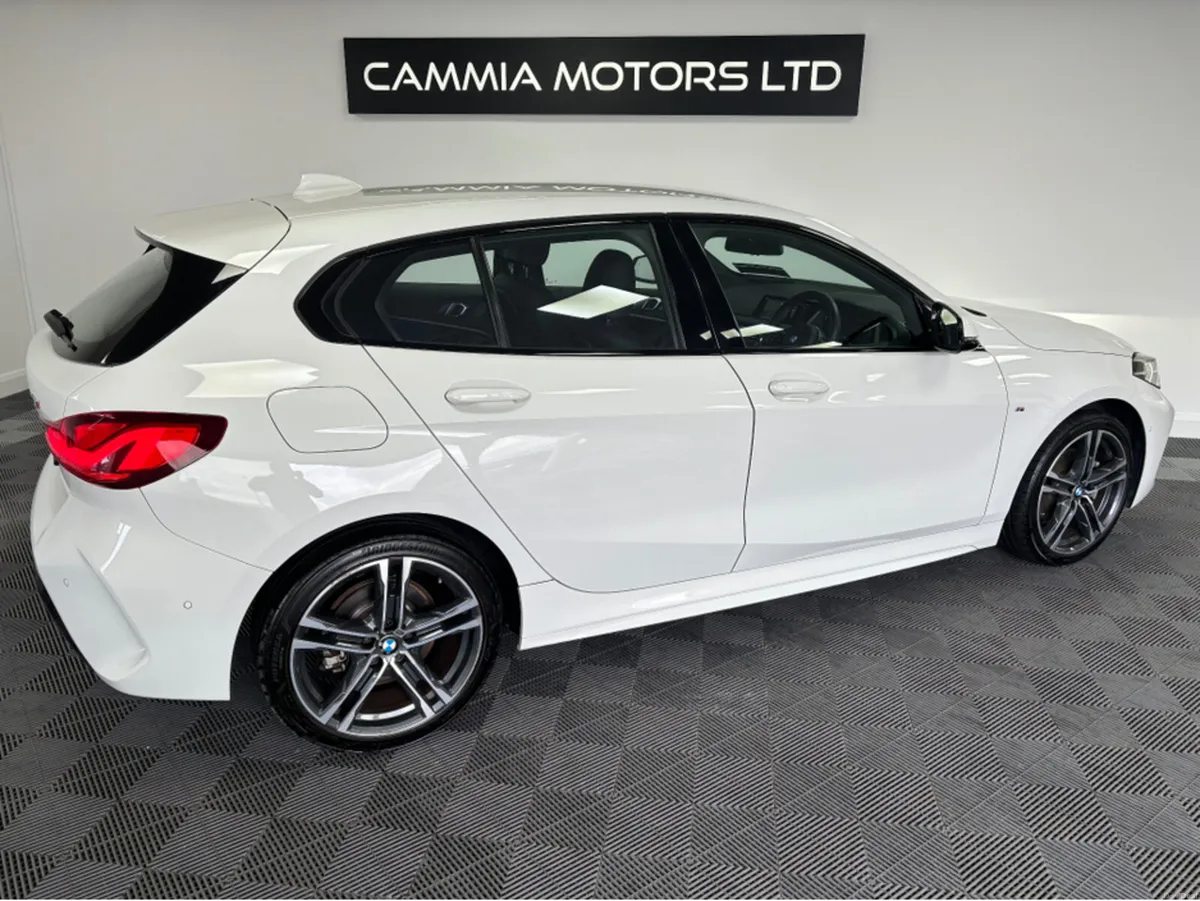 BMW 1-Series BMW 1 SERIES M SPORT 118i AUTO*REVERS - Image 4