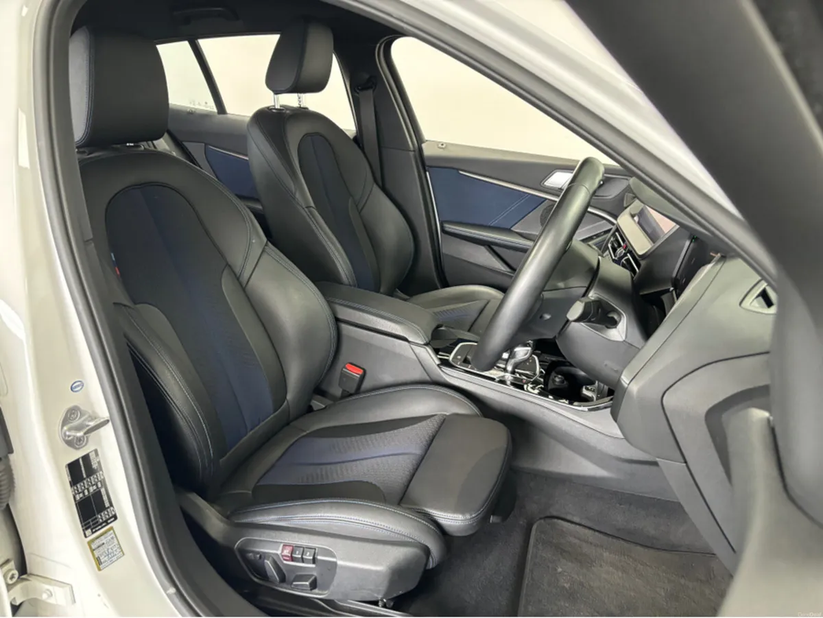 BMW 1-Series BMW 1 SERIES M SPORT 118i AUTO*REVERS - Image 6