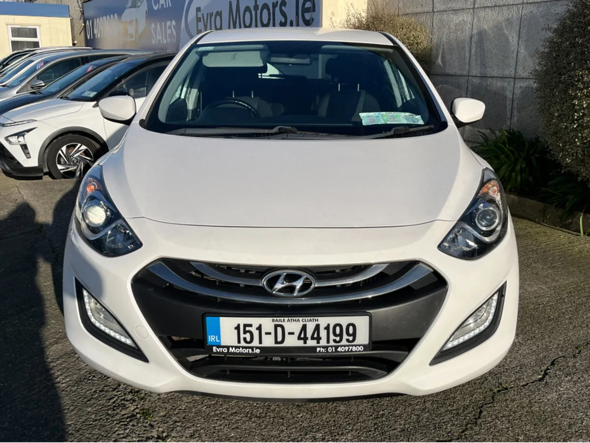Hyundai i30 ACTIVE AUTOMATIC 1.6 DIESEL - Image 2