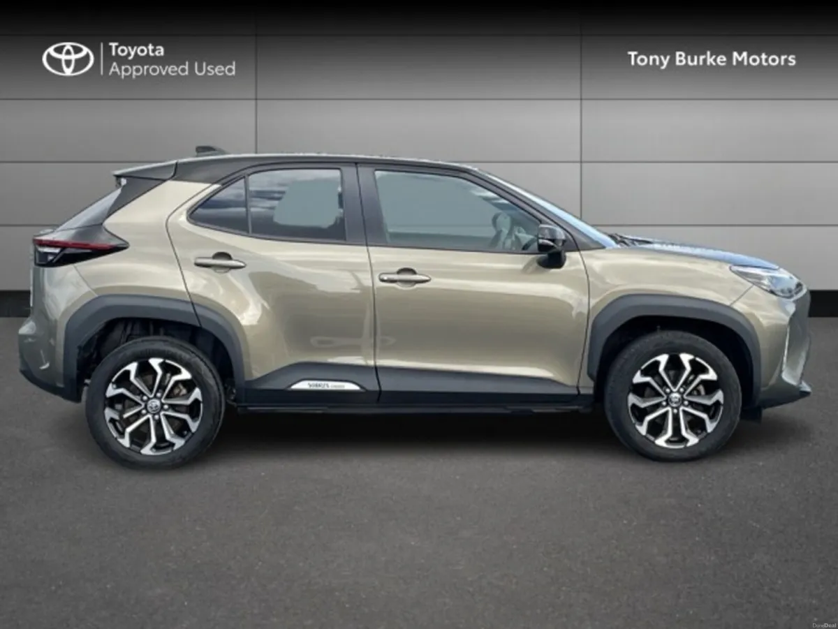 Toyota Yaris Cross - LunaSport - 1.5 Hybrid - Auto - Image 3