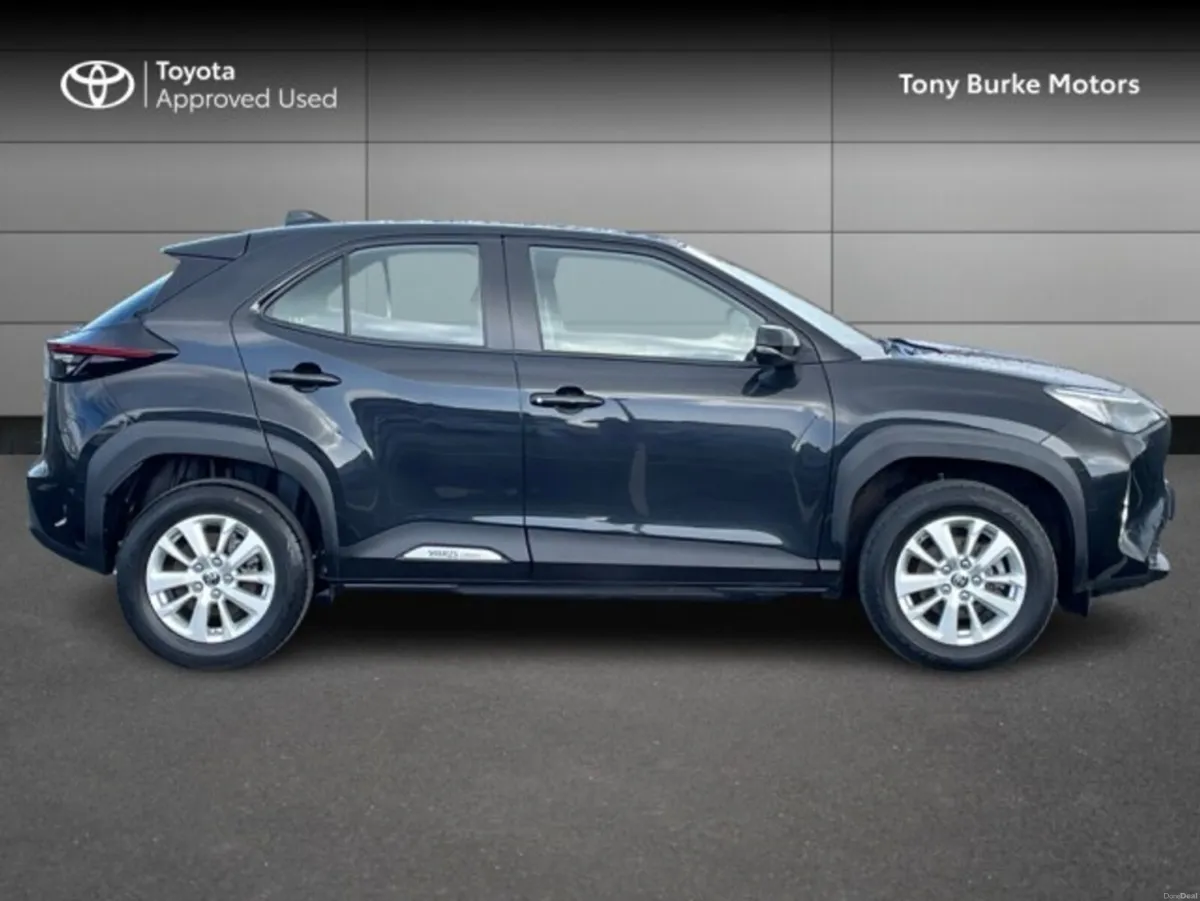 Toyota Yaris Cross Luna - 1.5 Hybrid - Automatic - - Image 3