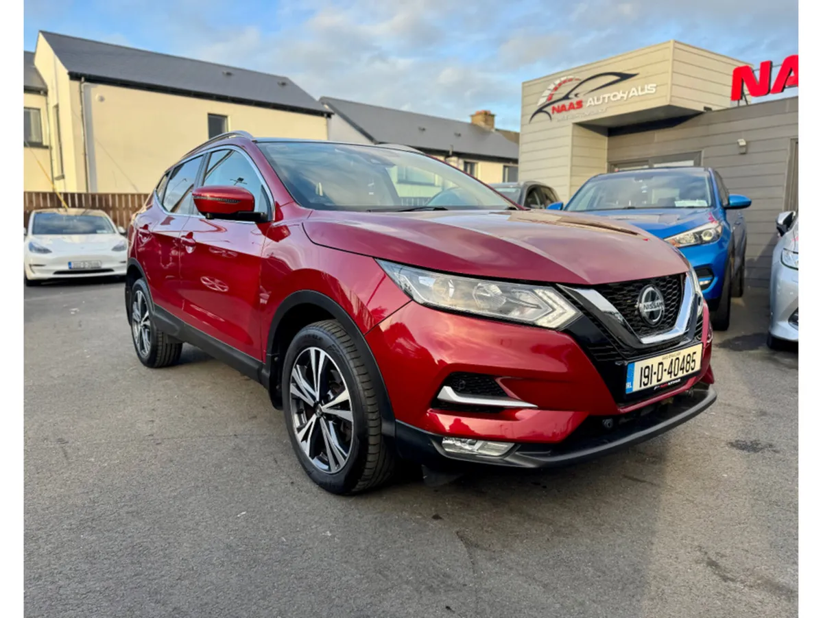 Nissan Qashqai 1.3 SV PREMIUM MY19 4DR - Image 2