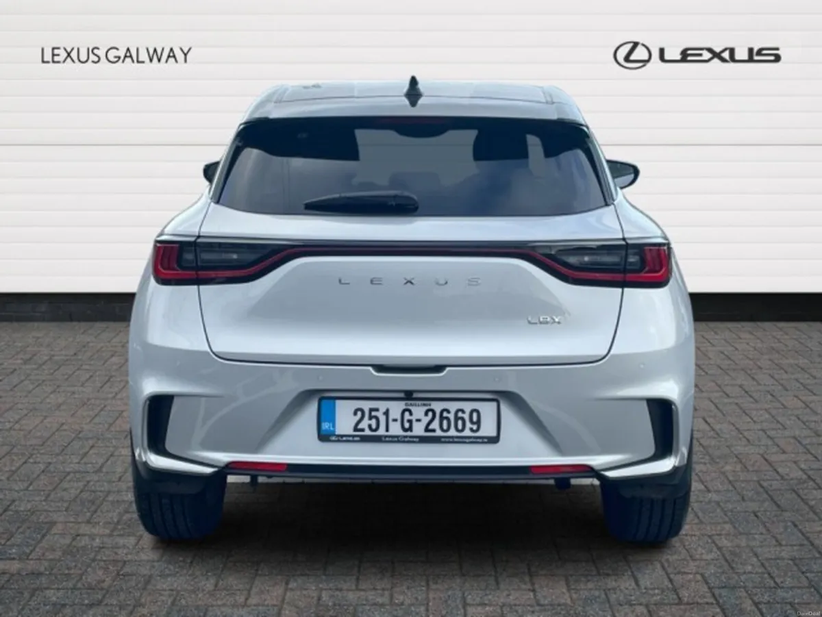 Lexus LBX - 1.5h EMOTION // Remote Central Locking - Image 5