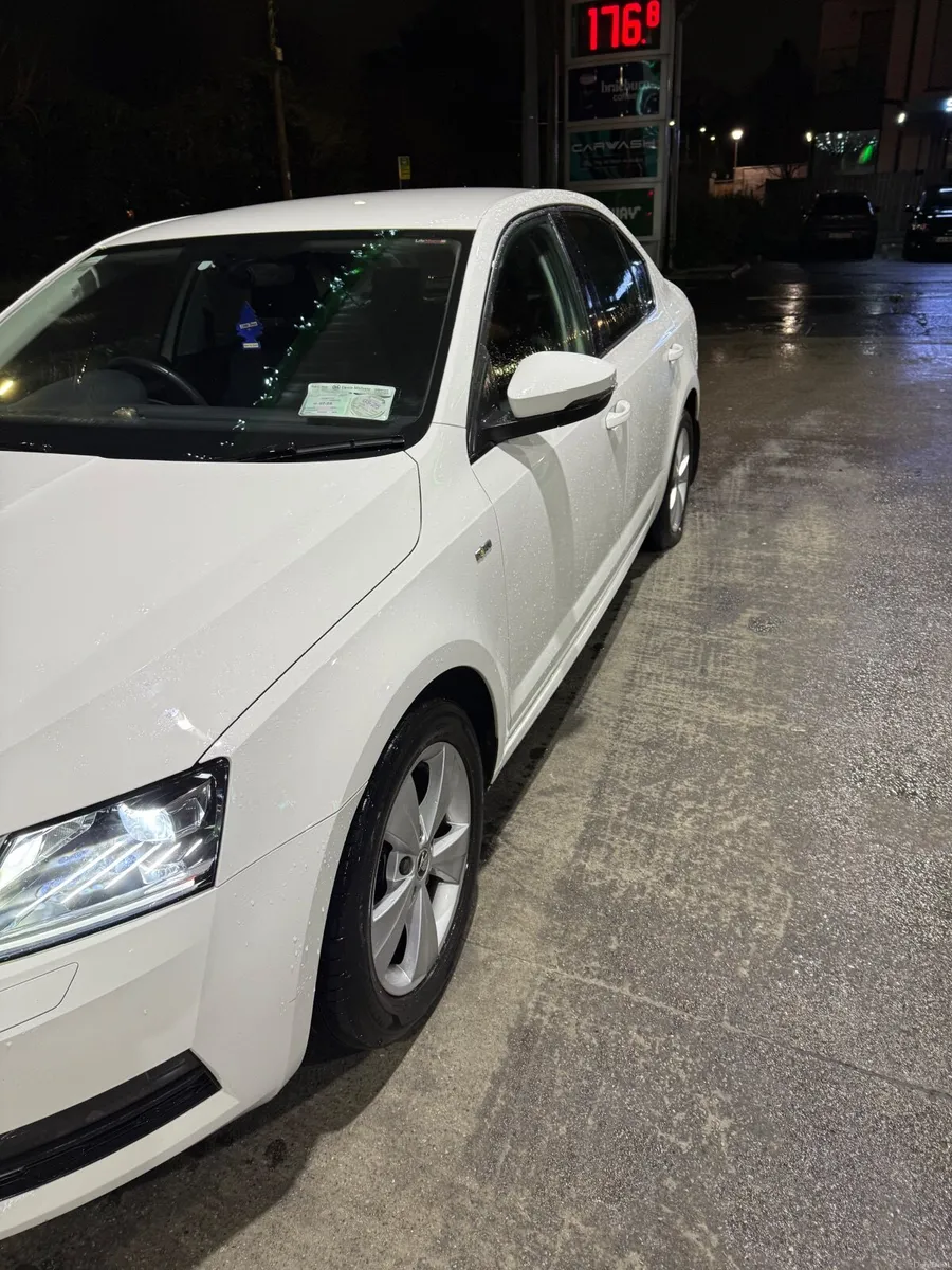 Skoda Octavia 2019 - Image 2