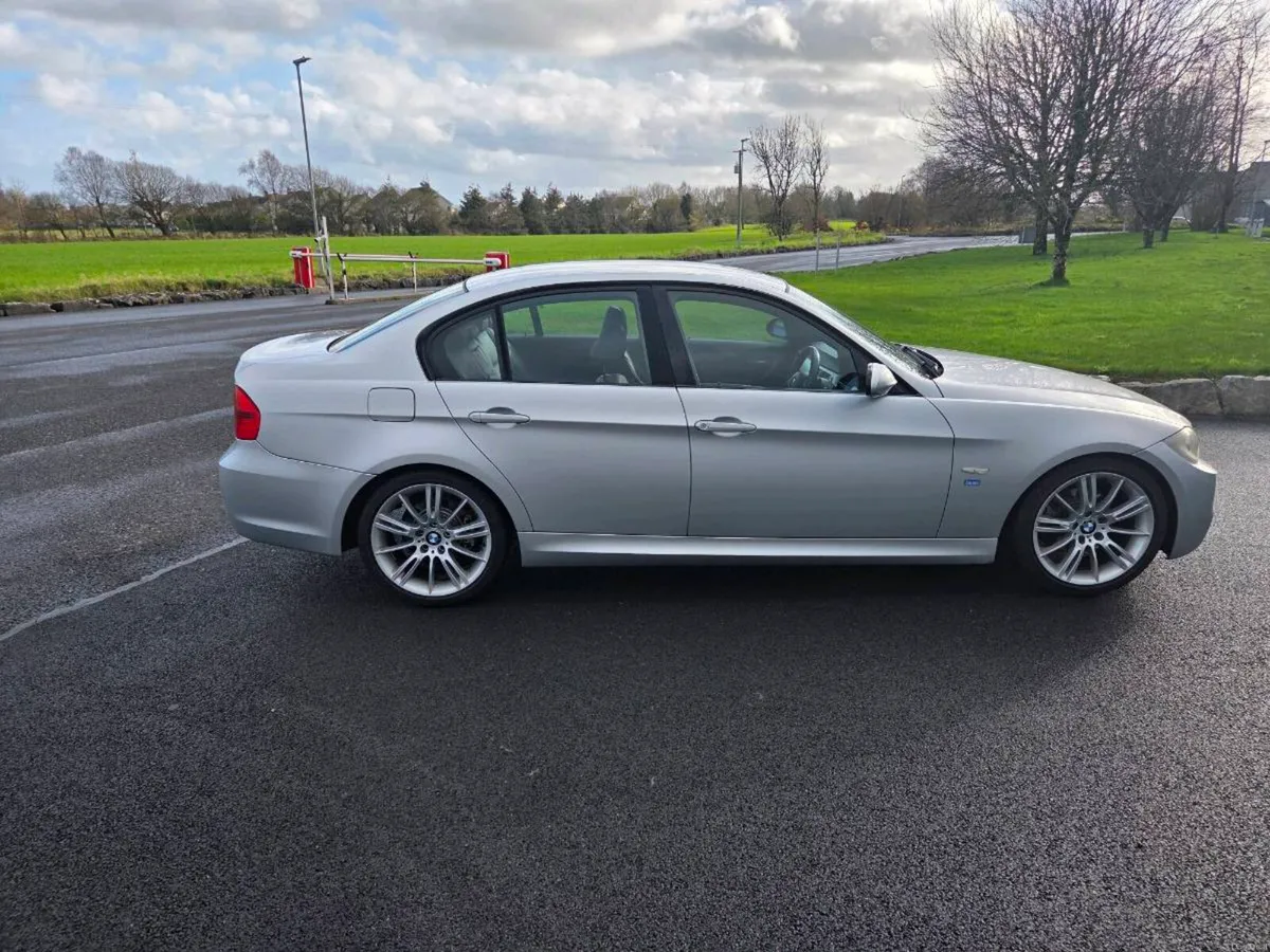 Bmw e90 325i Manual MSport - Image 1