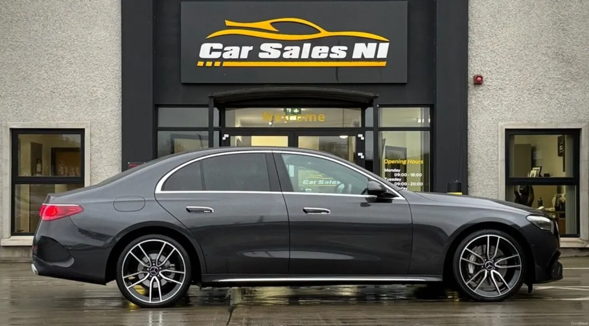 2.0 E220dh MHEV AMG Line Saloon 4dr Diesel Hybrid - Image 3