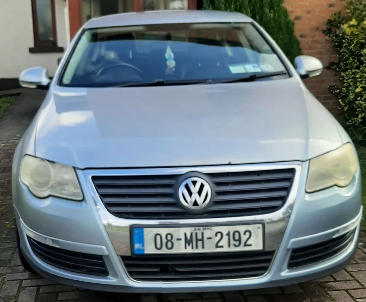 Volkswagen Passat 2008 - Image 1