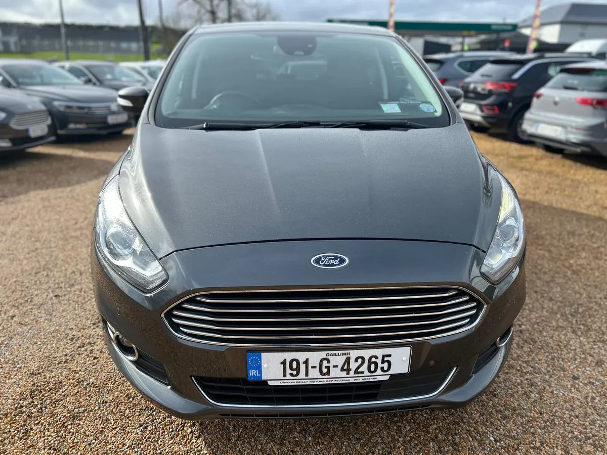Ford S-Max Titanium - Image 2
