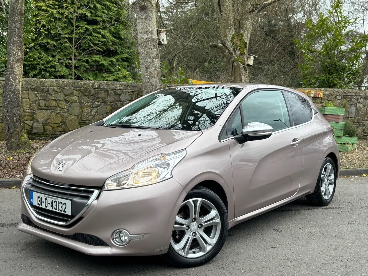 Peugeot 208 Allure *NEW NCT* - Image 1