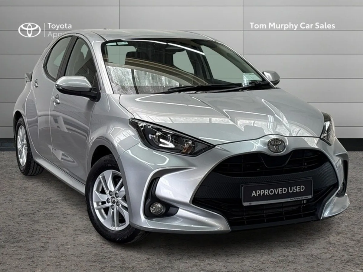 Toyota Yaris LUNA HYBRID - 2 YEAR FREE SERVICE PLA - Image 1