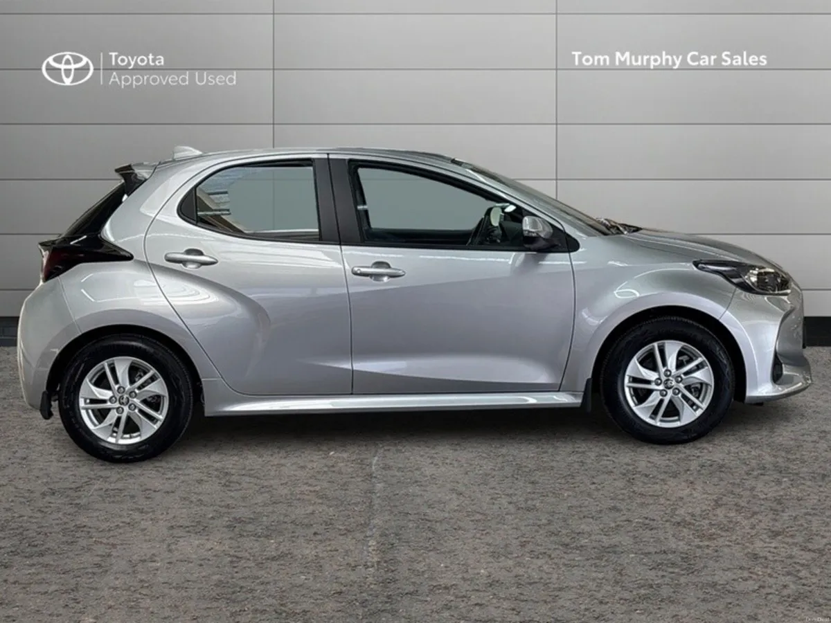 Toyota Yaris LUNA HYBRID - 2 YEAR FREE SERVICE PLA - Image 3