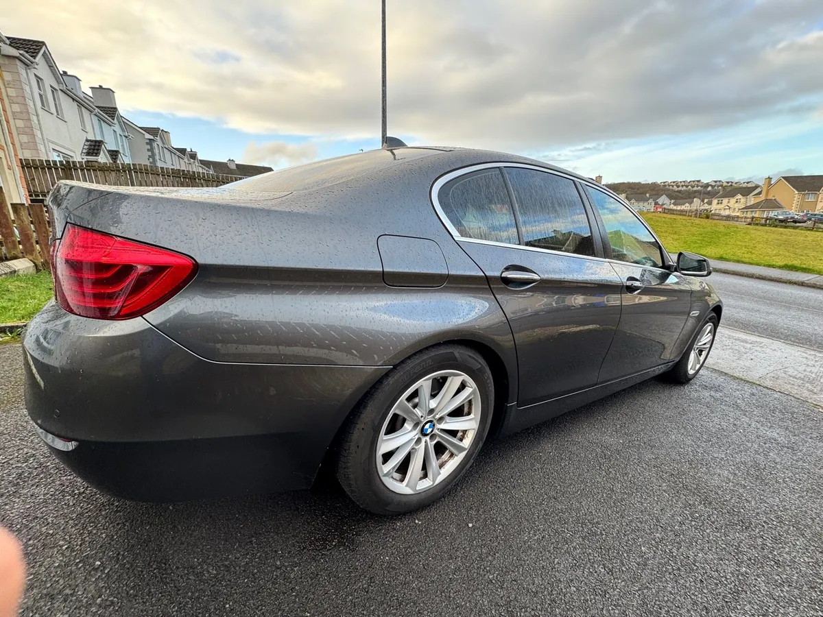BMW 5 series - Image 2