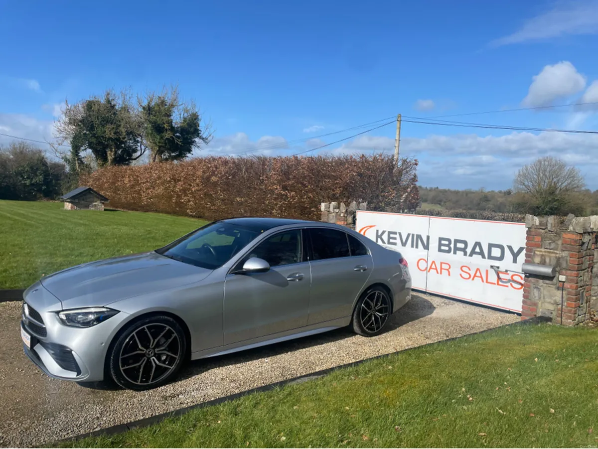 Mercedes-Benz C-Class AMG LINE PREMIUM + DIESEL - Image 3