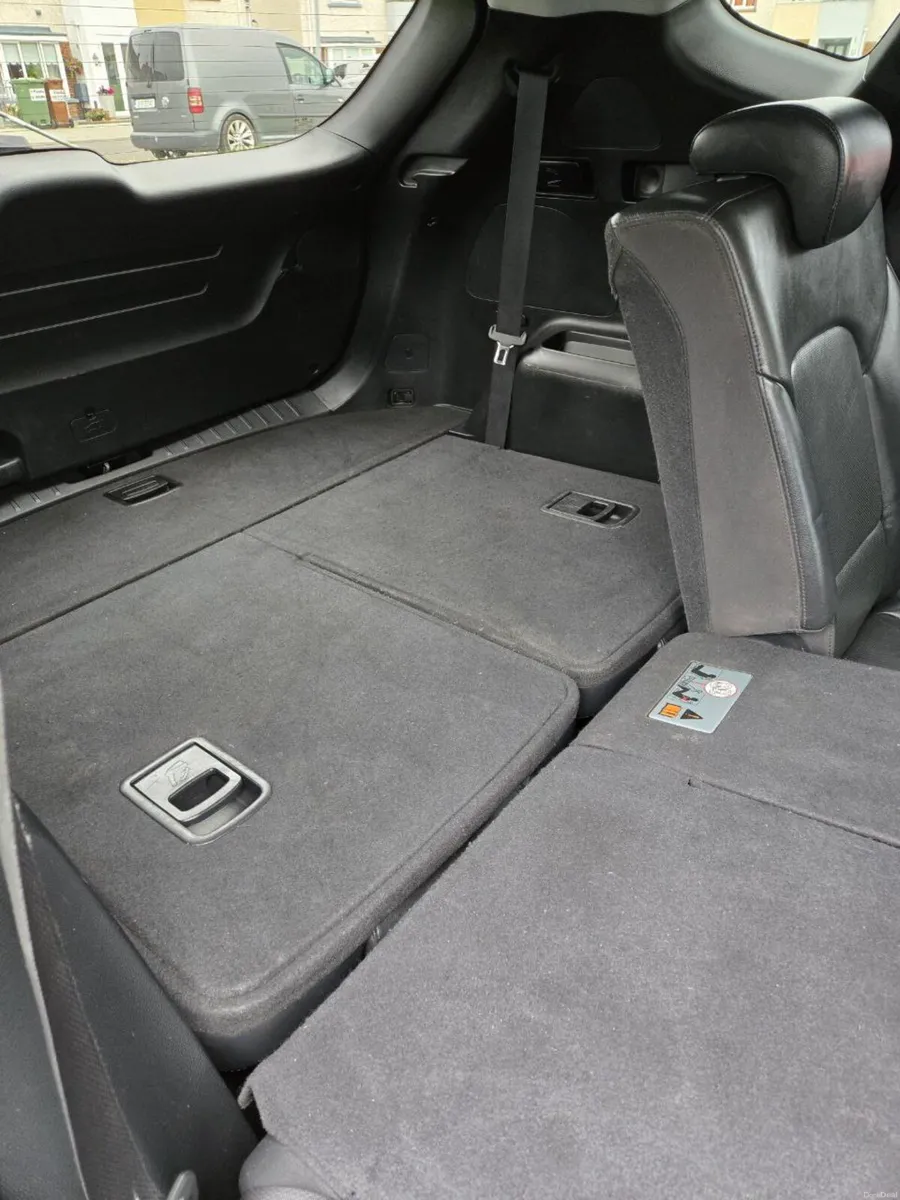 HYUNDAI SANTA FE - Image 4