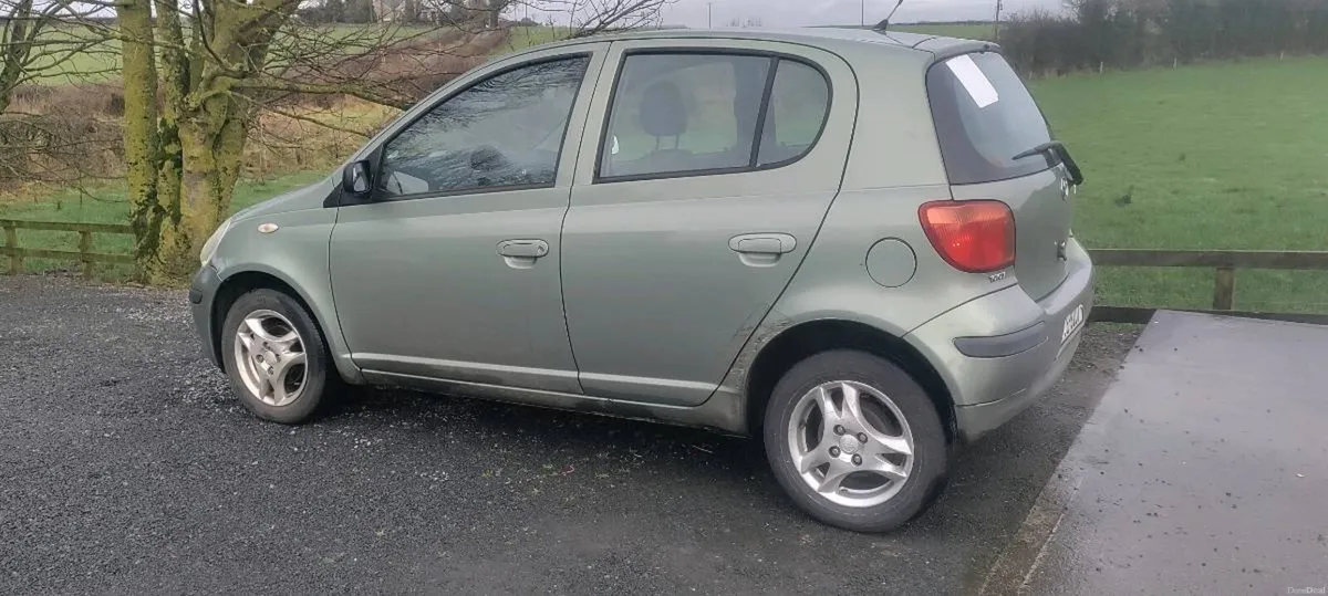 Low mileage 51000 mls 2004 Toyota Yaris 1.0l - Image 3
