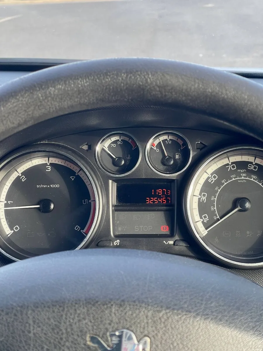 Peugeot 308 fresh NCT 1850€ - Image 3