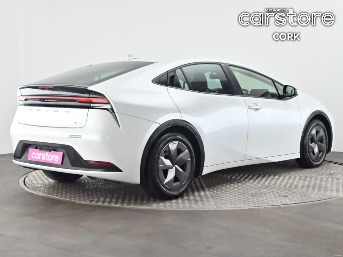 Toyota Prius 1.8 Hybrid Auto - Image 5