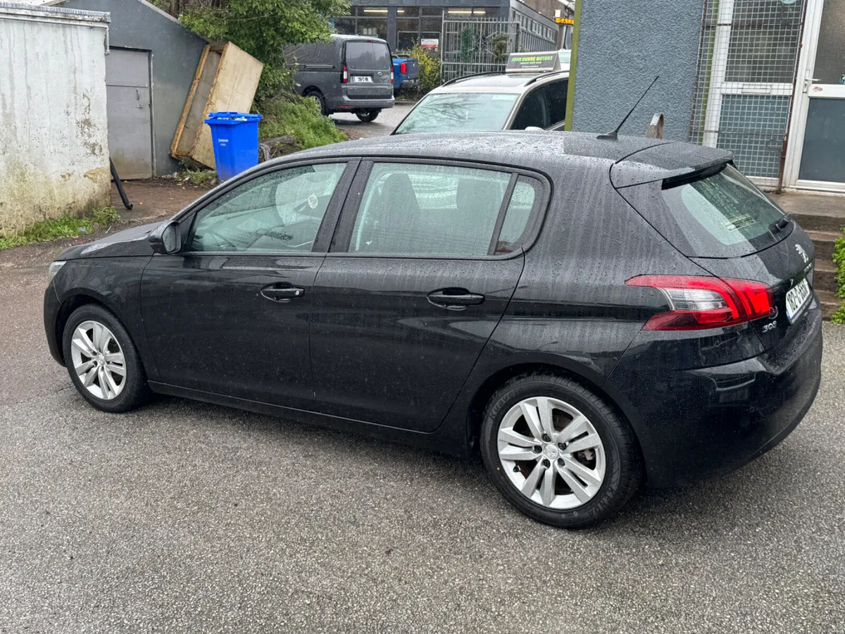 Peugeot 308 very low mileage - Image 4