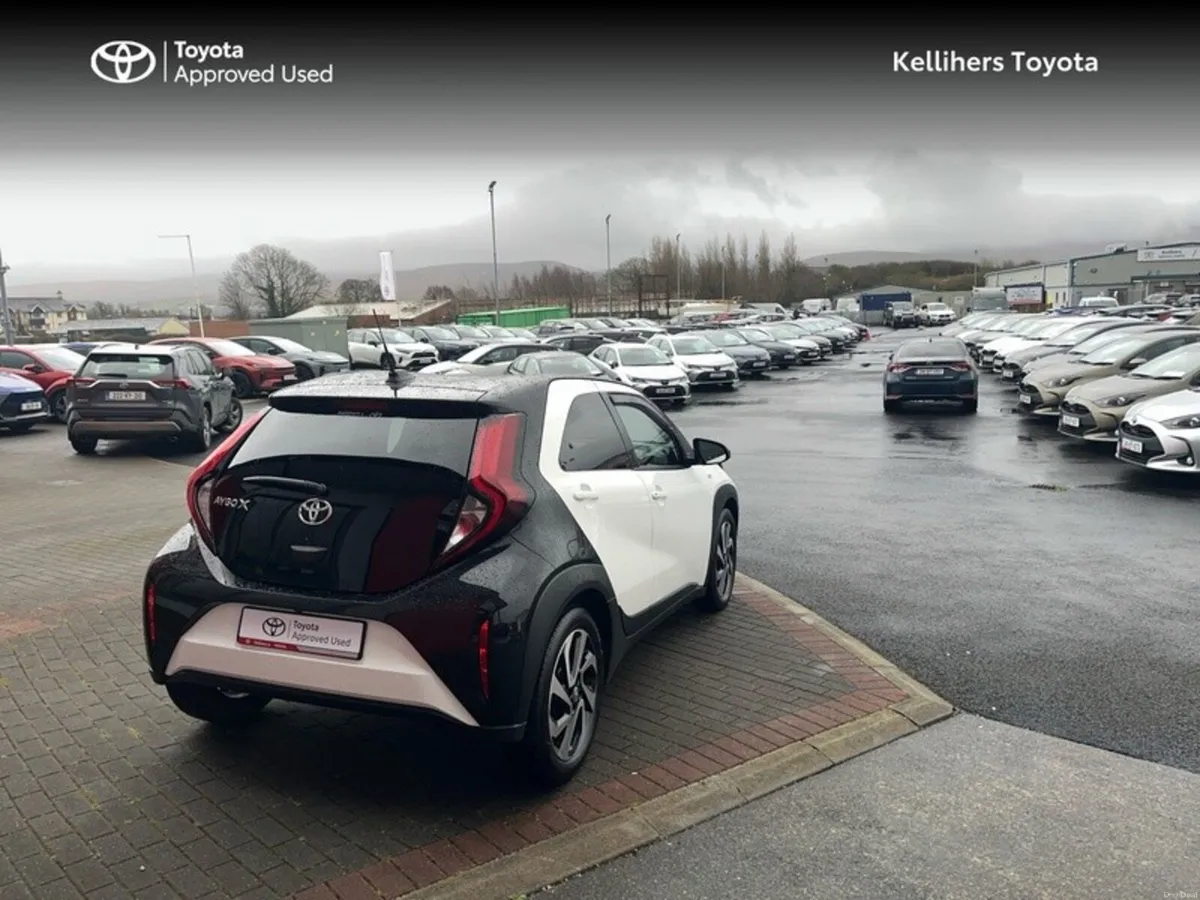 Toyota Aygo X AYGO X 1.0 DESIGN - Image 2