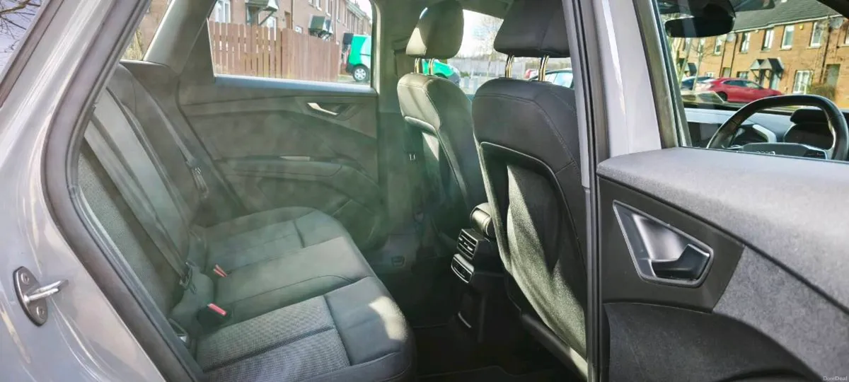 Audi Q4 e-tron 35 Advance 4DR - Image 3