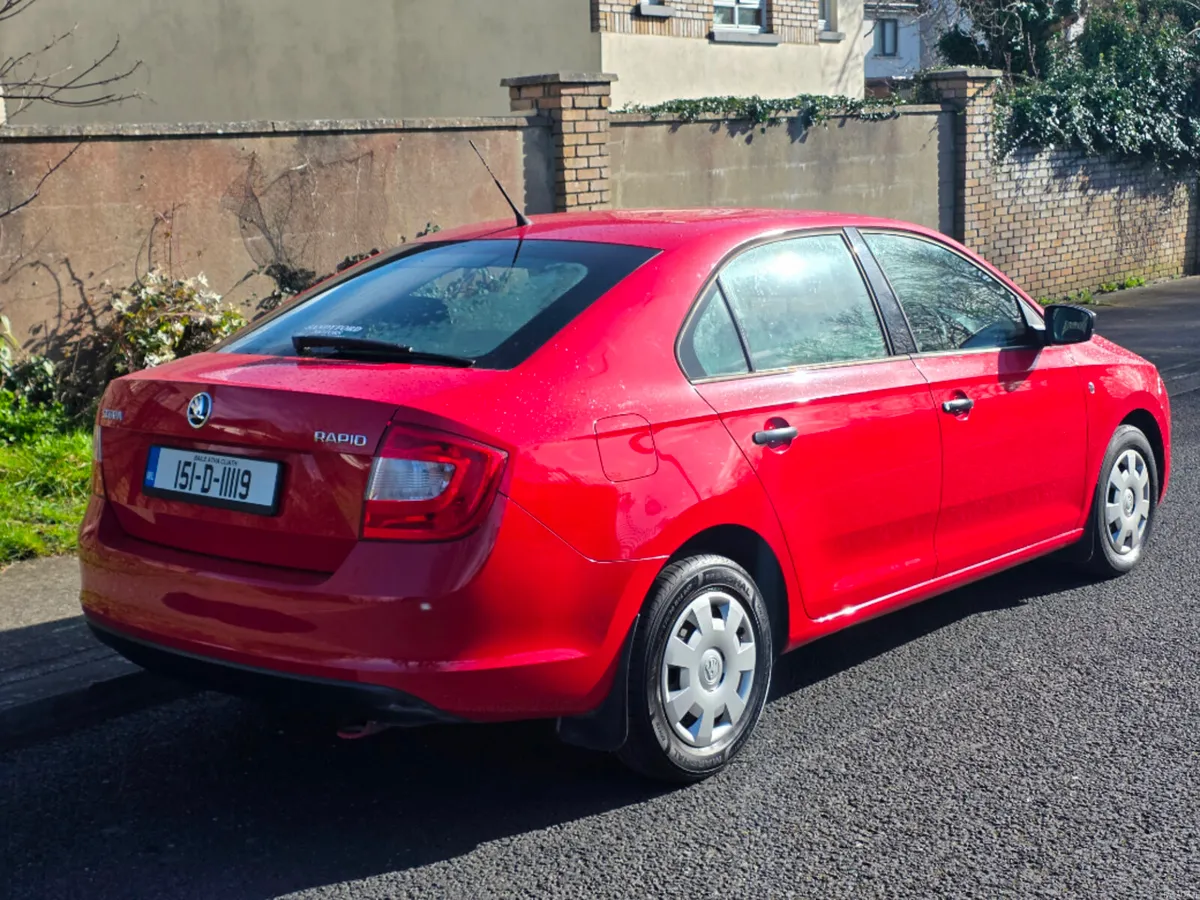 Skoda Rapid Limo Active 1.2mpi 75HP 4DR - Image 3