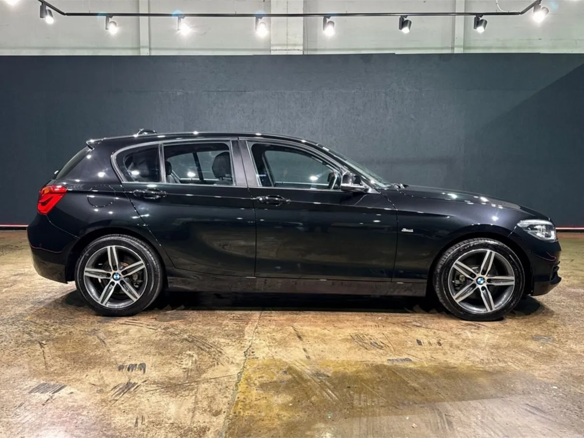 BMW 1-Series 120i - 1.6L AUTOMATIC -SPORT INTERIOR - Image 3
