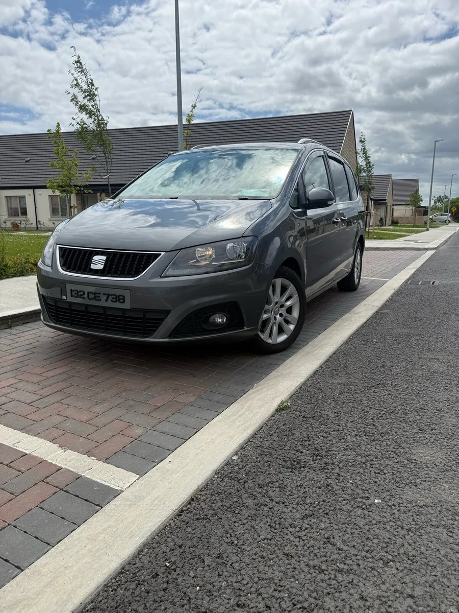 132 Seat Alhambra Panoramic Roof electric doors - Image 2