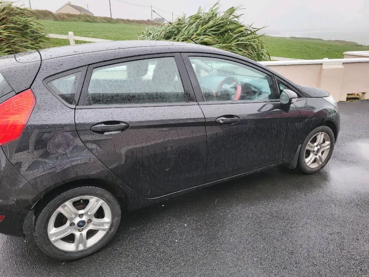 Ford Fiesta - Image 2