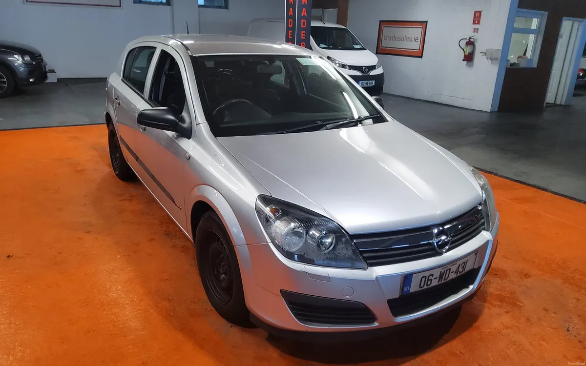 Opel Astra 2006 - Image 1