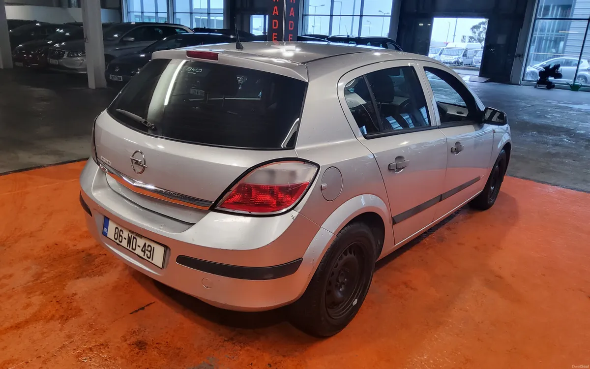 Opel Astra 2006 - Image 4