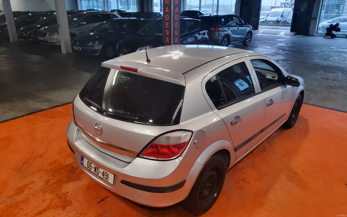 Opel Astra 2006 - Image 3