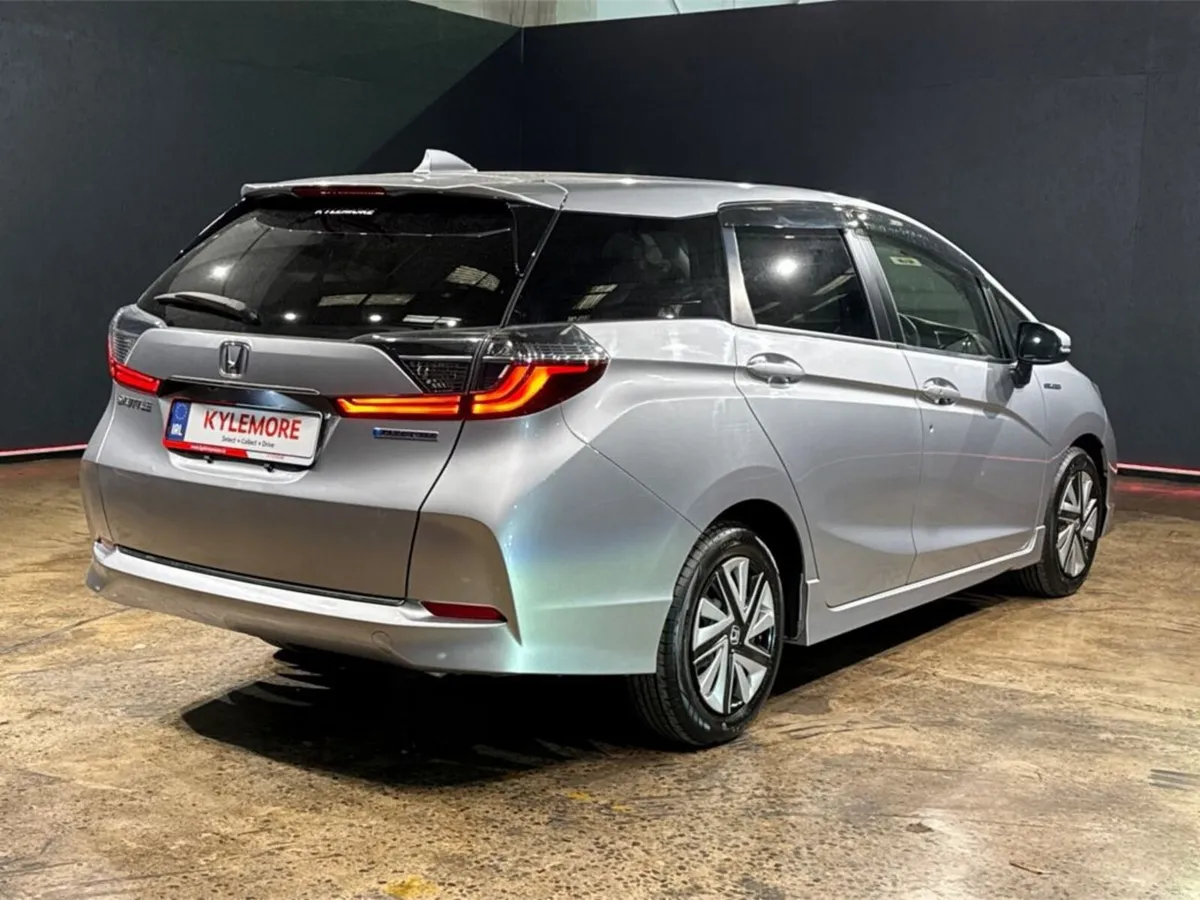 Honda Shuttle 1.5 HYBRID - MULTI FUNCTION STEERING - Image 4