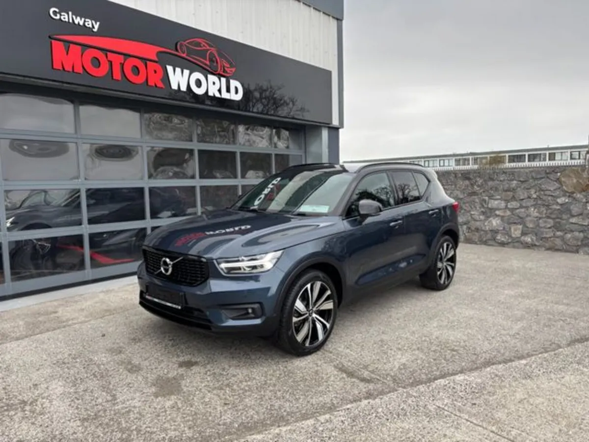 Volvo XC40 RECHARGE T5 R-DESIGN PRO - Image 1