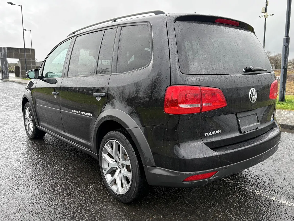 2015 VW Touran Cross 1.4 Petrol Automatic - Image 3