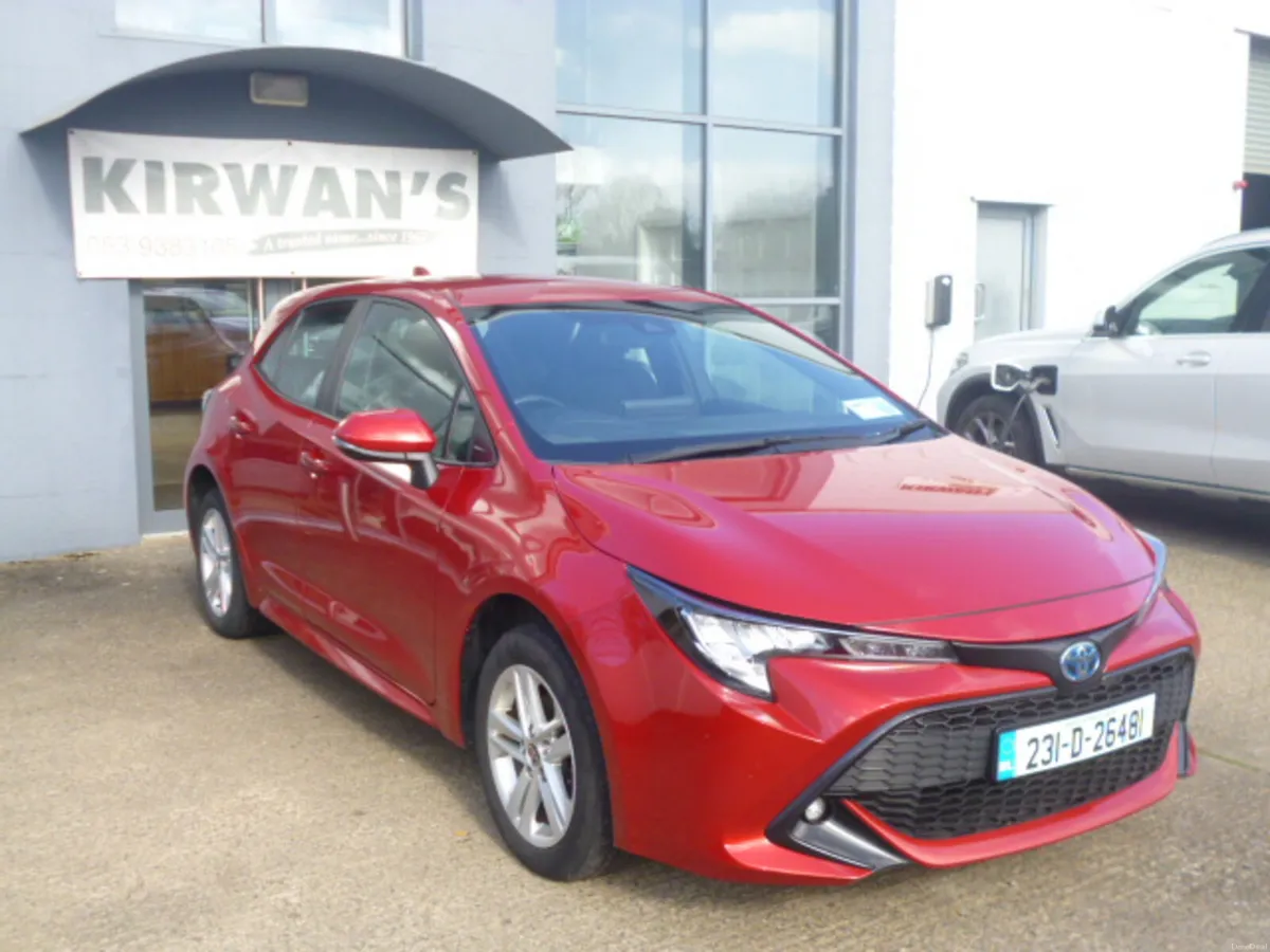 Toyota Corolla 1.8L Luna Hybrid Auto 2023 - Image 2