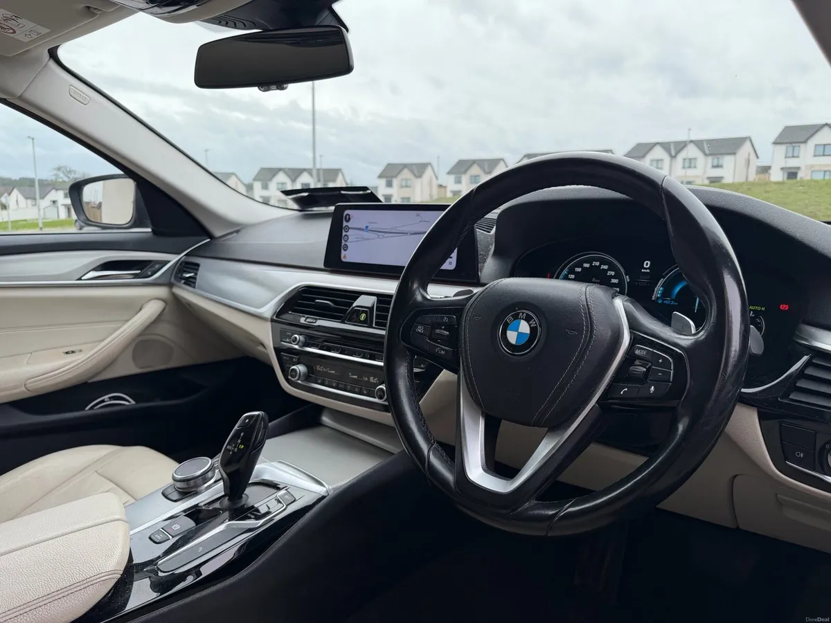 2017 BMW 520D - Image 2