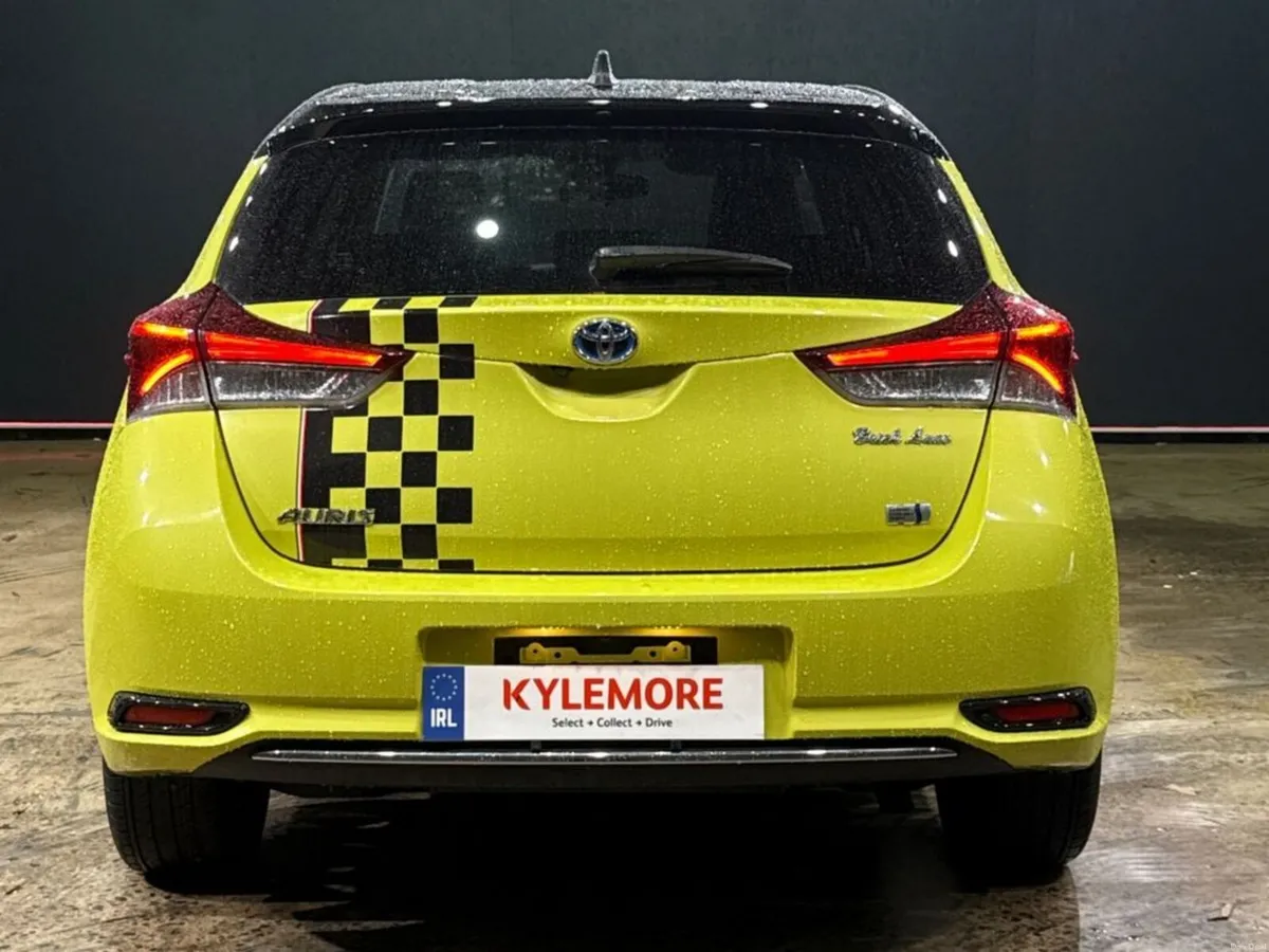 Toyota Auris 1.8 HYBRID - BRICK LANE EDITION - HAL - Image 4