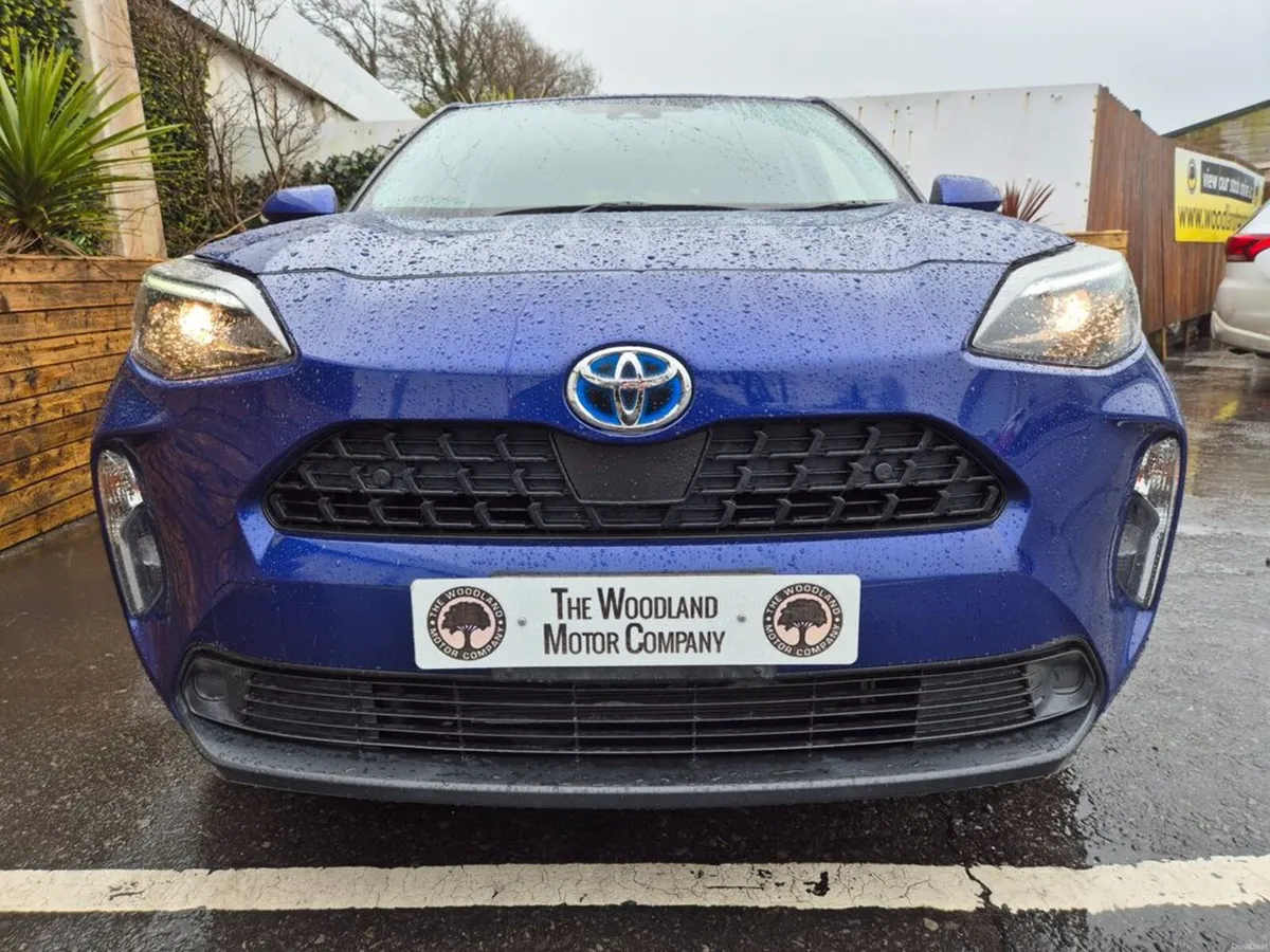 Toyota Yaris Cross 1.5 HYBRID / X / LOW MILEAGE / - Image 4