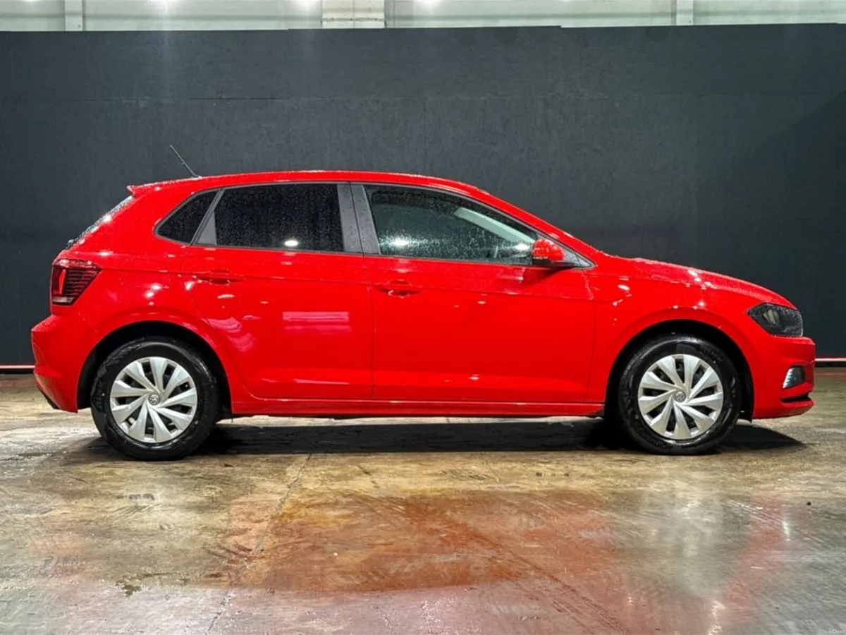 Volkswagen Polo 1.0 AUTOMATIC - CRUISE CONTROL - B - Image 3