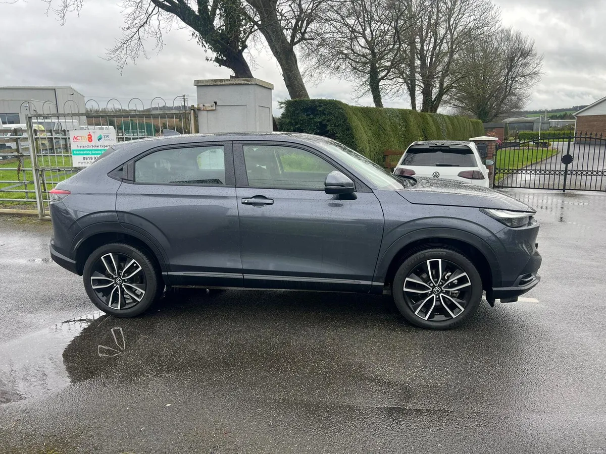 Honda HR-V e:HEV Elegance 2024 - Image 3