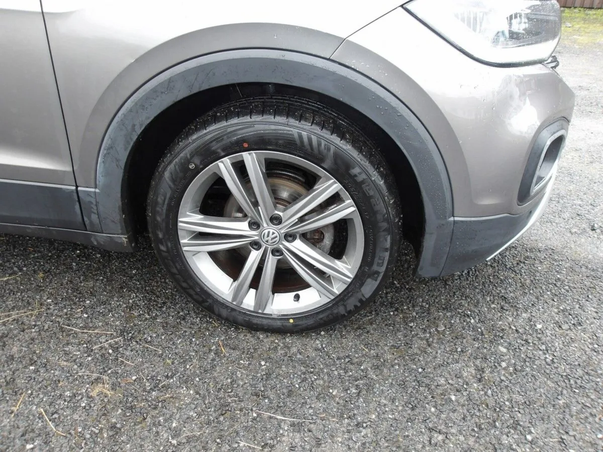 Volkswagen T-Cross AUTOMATIC STYLE 1.0 TSI 115BHP* - Image 3