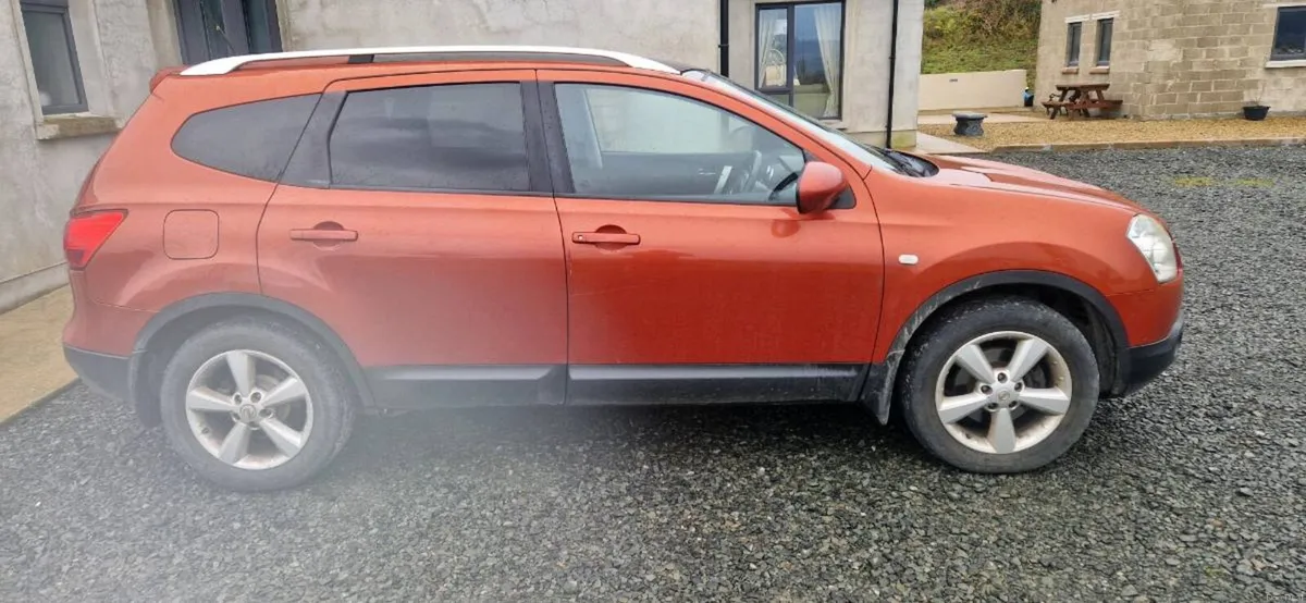 Nissan Qashqai +2 - Image 2