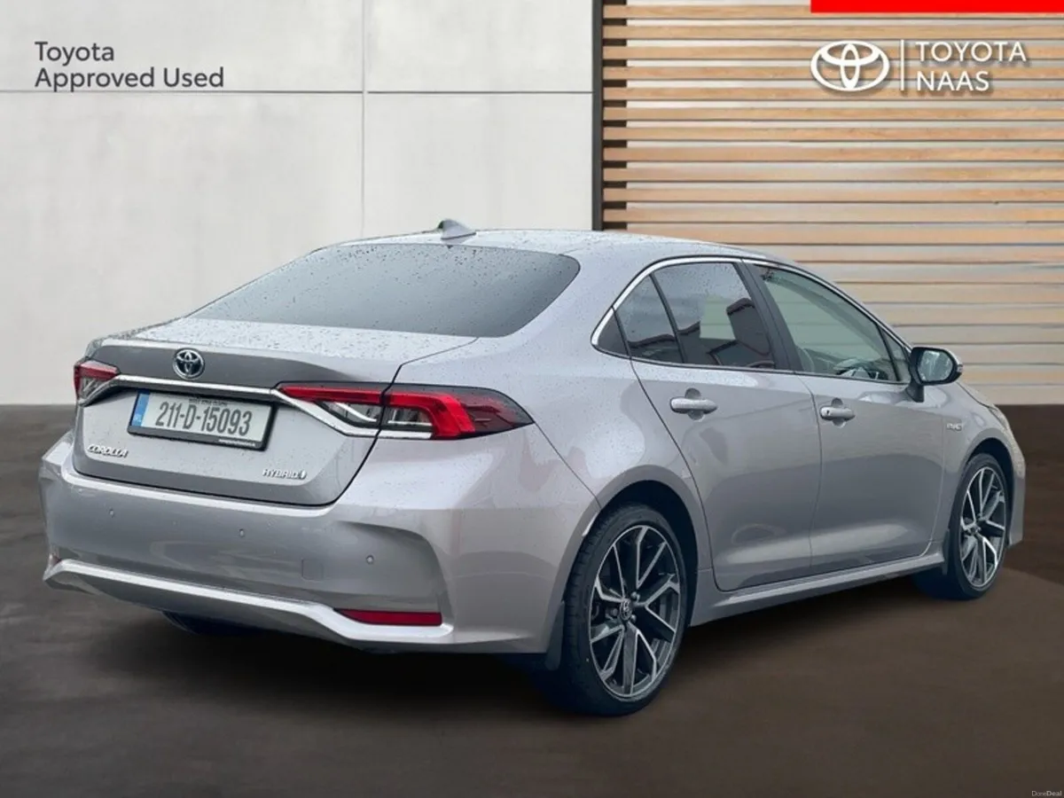 Toyota Corolla COROLLA HYBRID SOL SALOON - Image 2